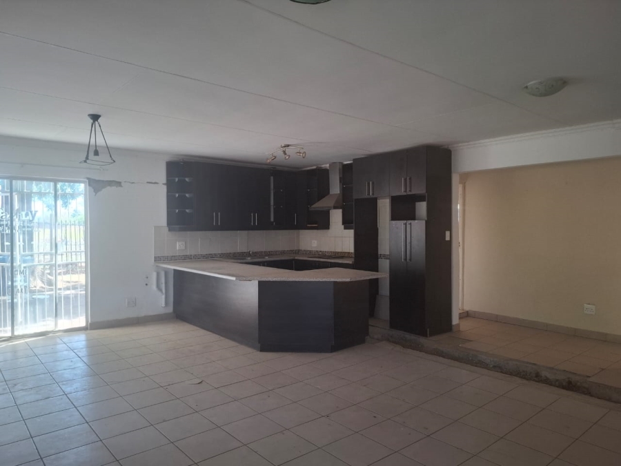 Commercial Property for Sale in Roodewal Free State
